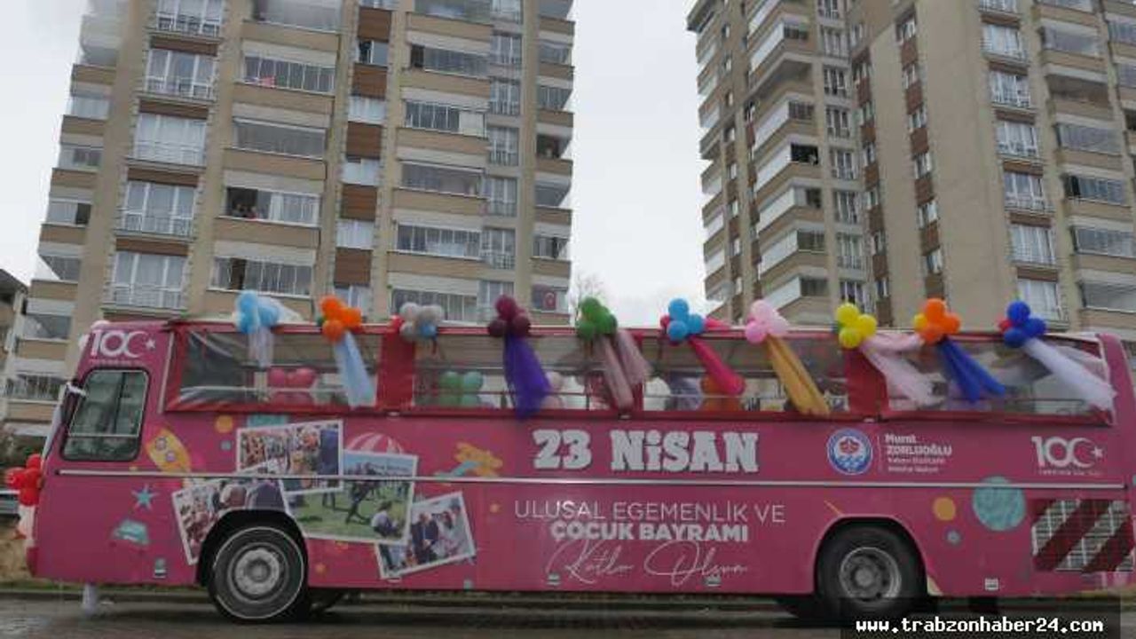 Büyükşehir Bandosu Kent Merkezinde Konserler Verdi
