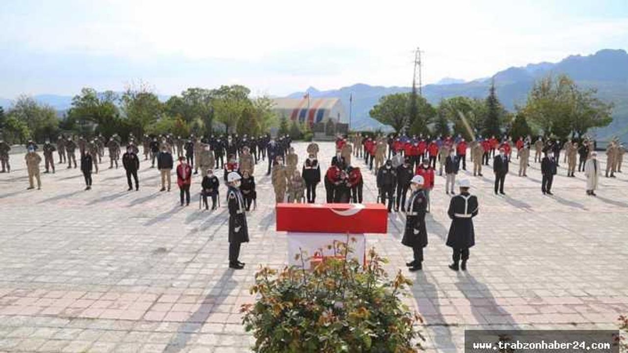 JAK Timi Şehit Uzman Jandarma Yılmaz Güneş Tunceli’den Törenle Yolcu Edildi
