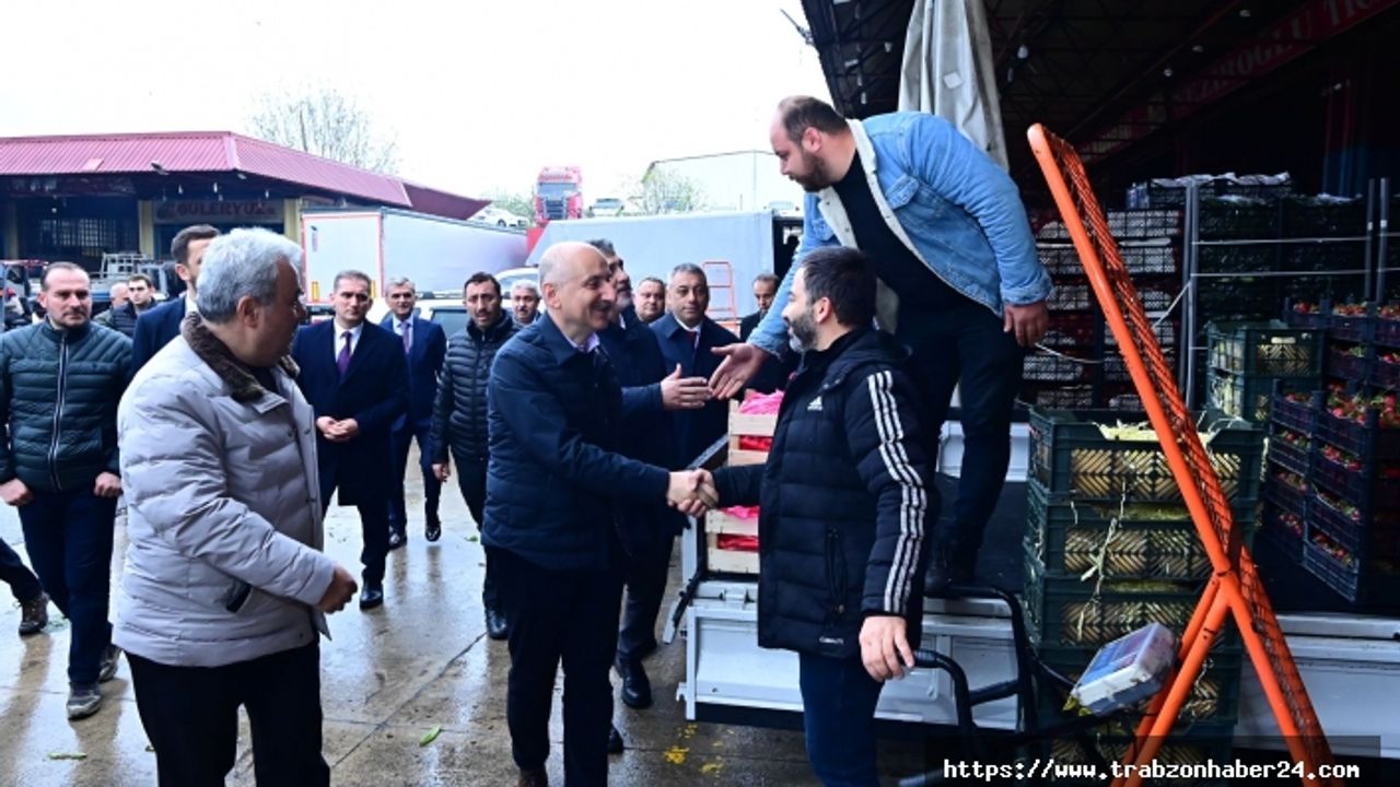 Bakan Karaismailoğlu Güne Toptancı Hali,Balık Hali,Gıda Toptancılarını Ziyaretle Başladı