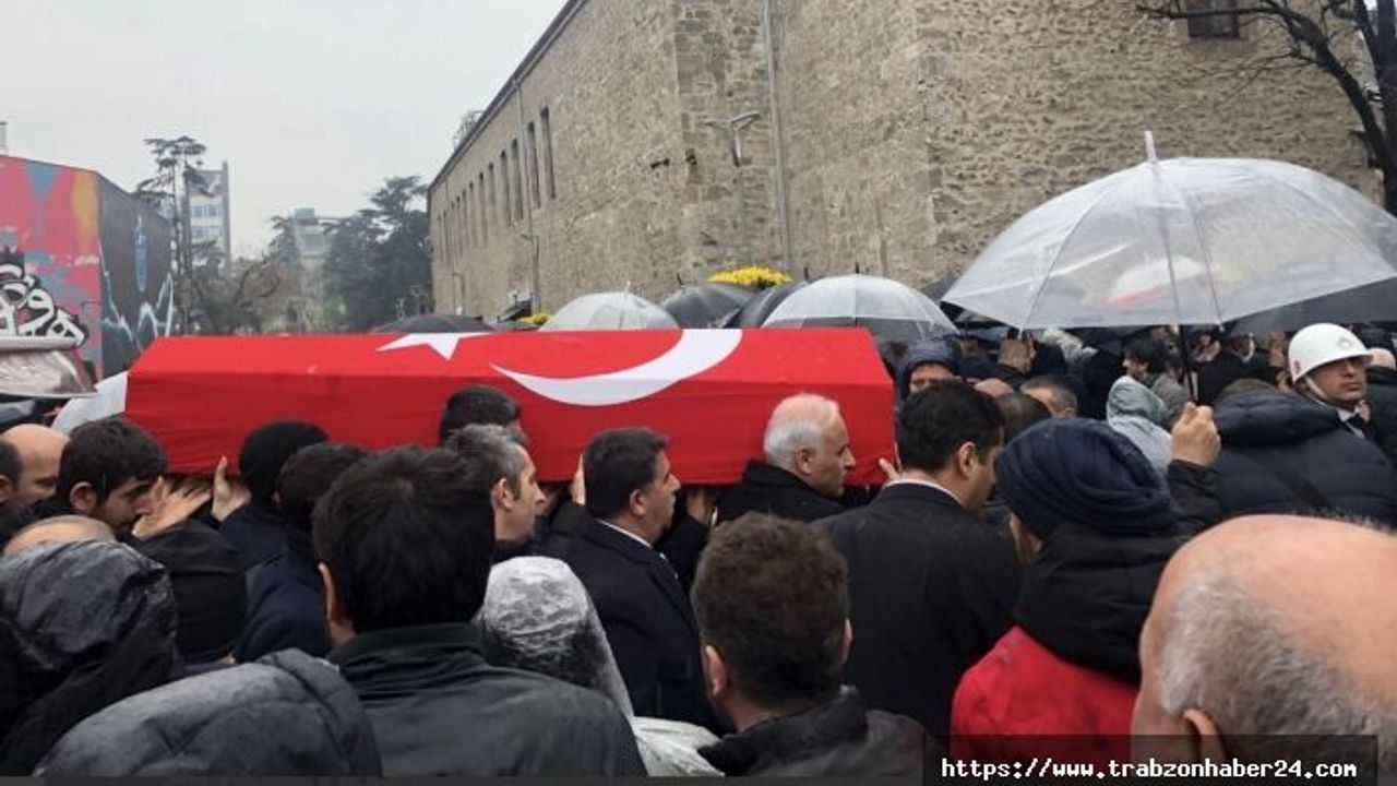 Trabzon’da Ahmet Adanur dualarla yolcu edildi