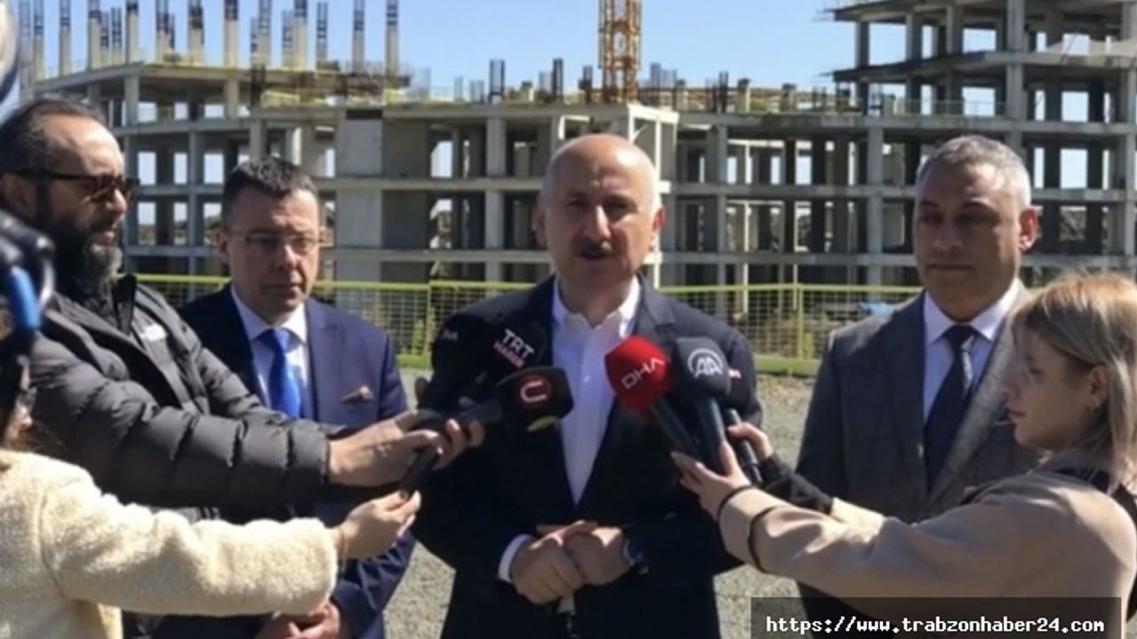 Ulaştırma ve Altyapı Bakanı Adil Karaismailoğlu, Trabzon Şehir Hastanesinde incelemelerde bulundu
