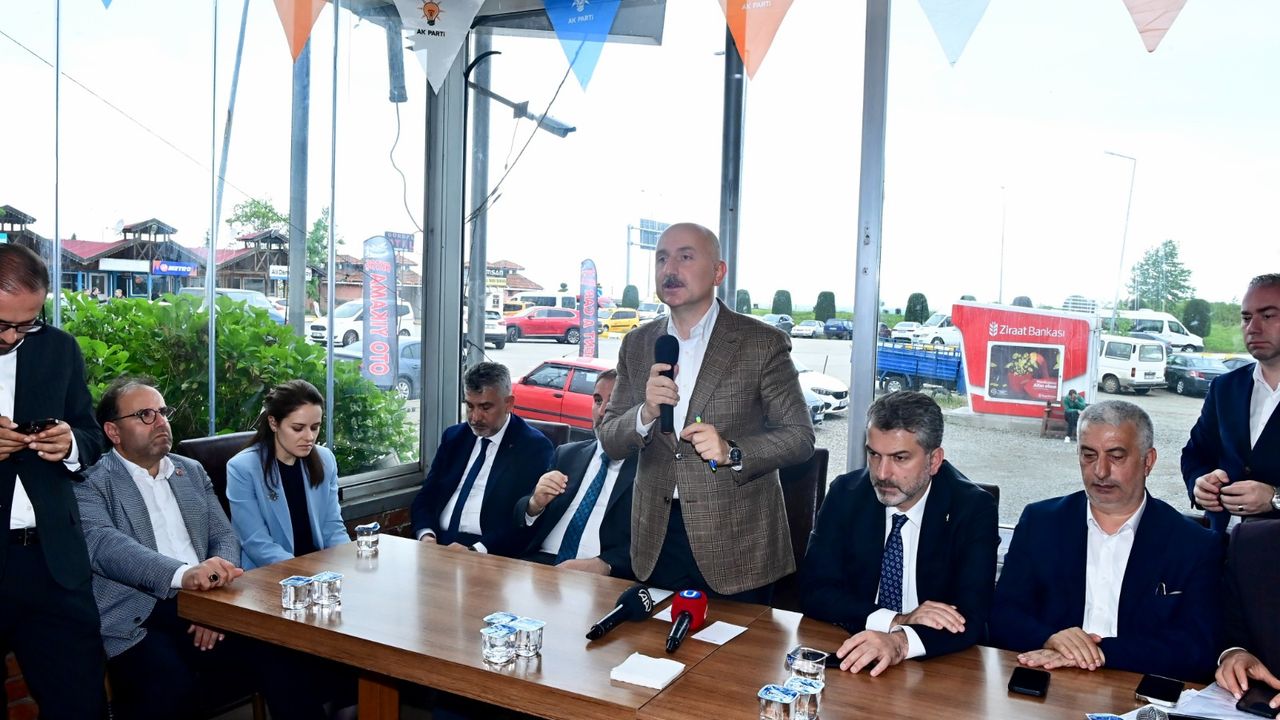 Ulaştırma ve Altyapı Bakanı Karaismailoğlu;CHP’de Pazar Akşamı Kıyamet Kopacak