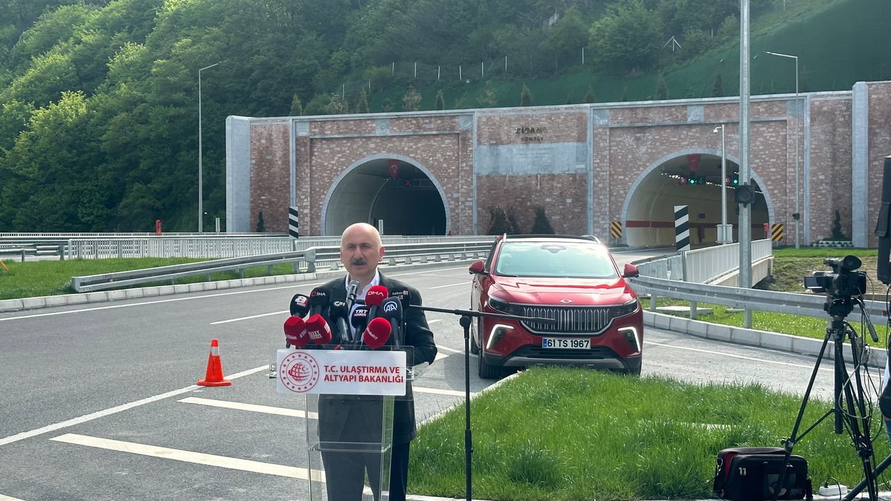 Bakan Adil Karaismailoğlu Zigana Tüneli'nden Trabzon için müjdeli haberleri verdi