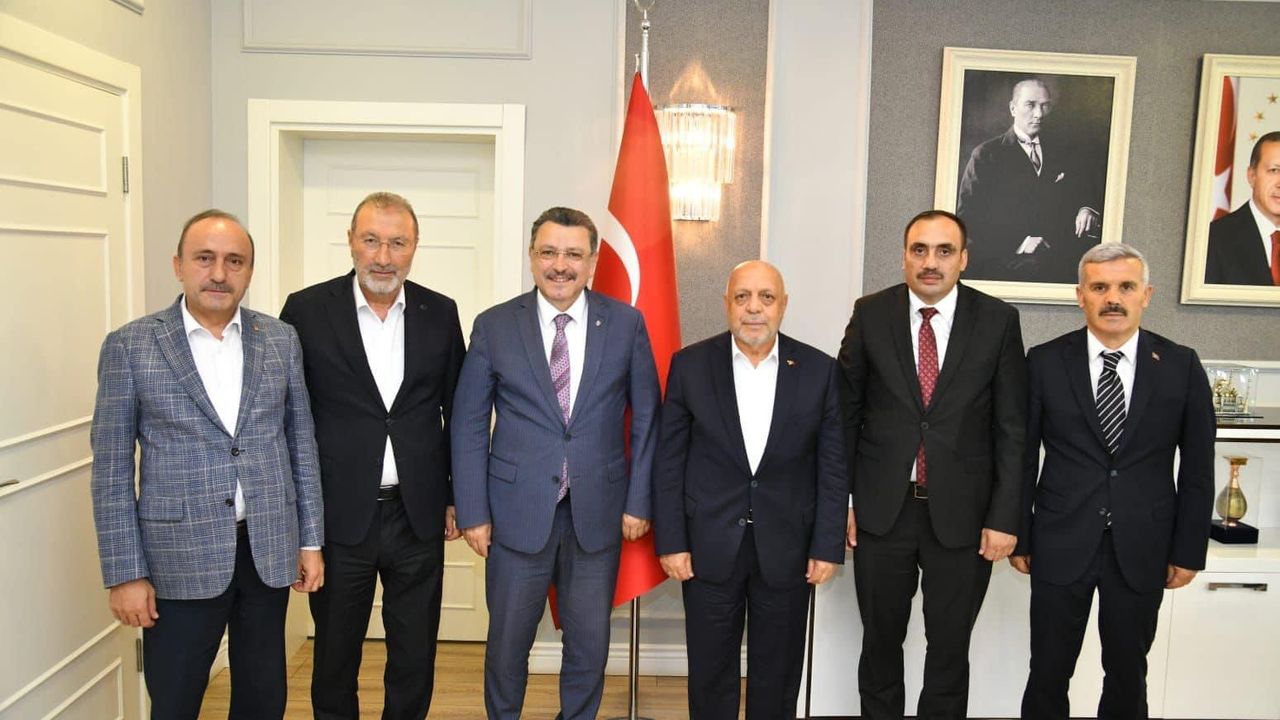 Hak-İş Konfederasyonu Genel Başkanı Mahmut Arslan‘dan Başkan Genç’e Ziyaret