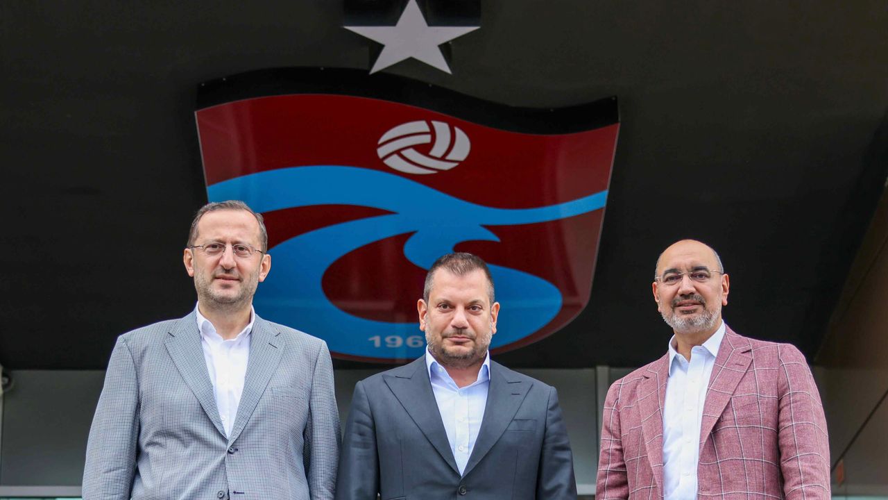 Yıldız Holding Yönetim Kurulu Başkanı Ali Ülker’den Trabzonspor'a ziyaret