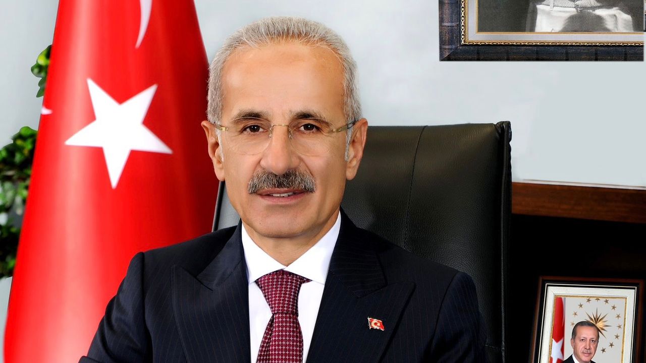 Ulaştırma ve Altyapı Bakanı Uraloğlu’nun 30 Ağustos Zafer Bayramı Mesajı