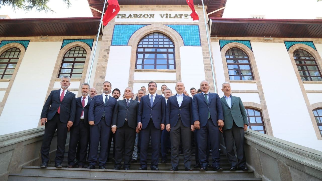 Cumhurbaşkanı Yardımcısı Yılmaz, Trabzon’da!