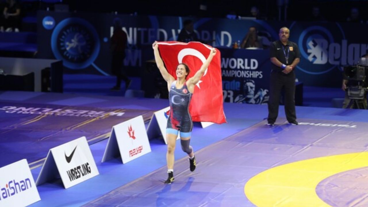 Buse Tosun Çavuşoğlu Dünya Şampiyonu