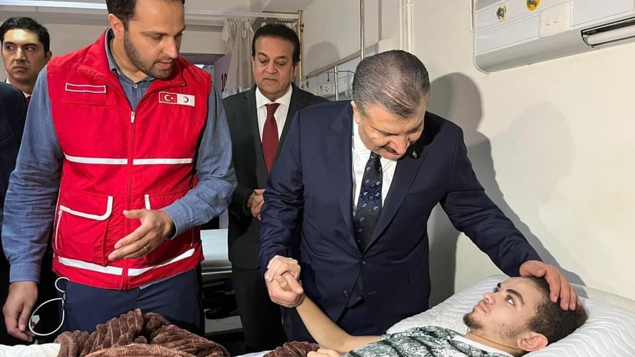 Türkiye Gazze’den Kanser Hastalarını ve Yaralıları Türkiye’ye Nakletti