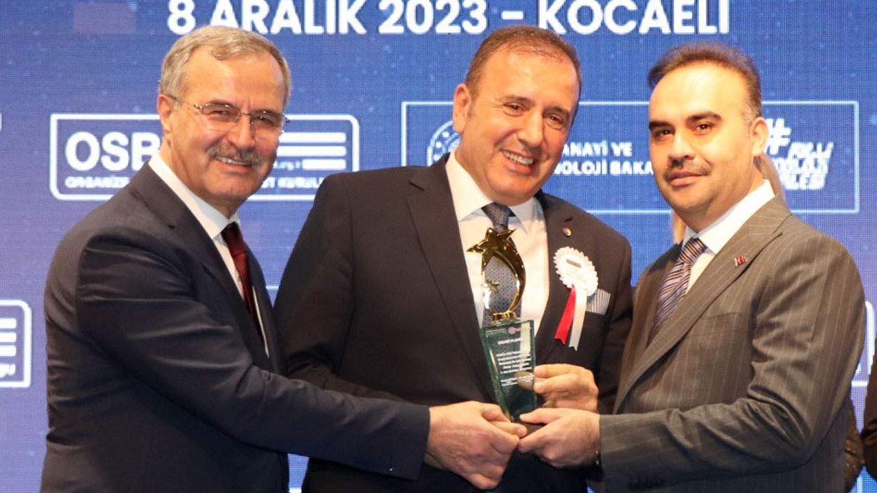 “Trabzon’un yatırım arazilerini ve sanayisini geliştirmek için el birliğiyle çalışmalıyız”