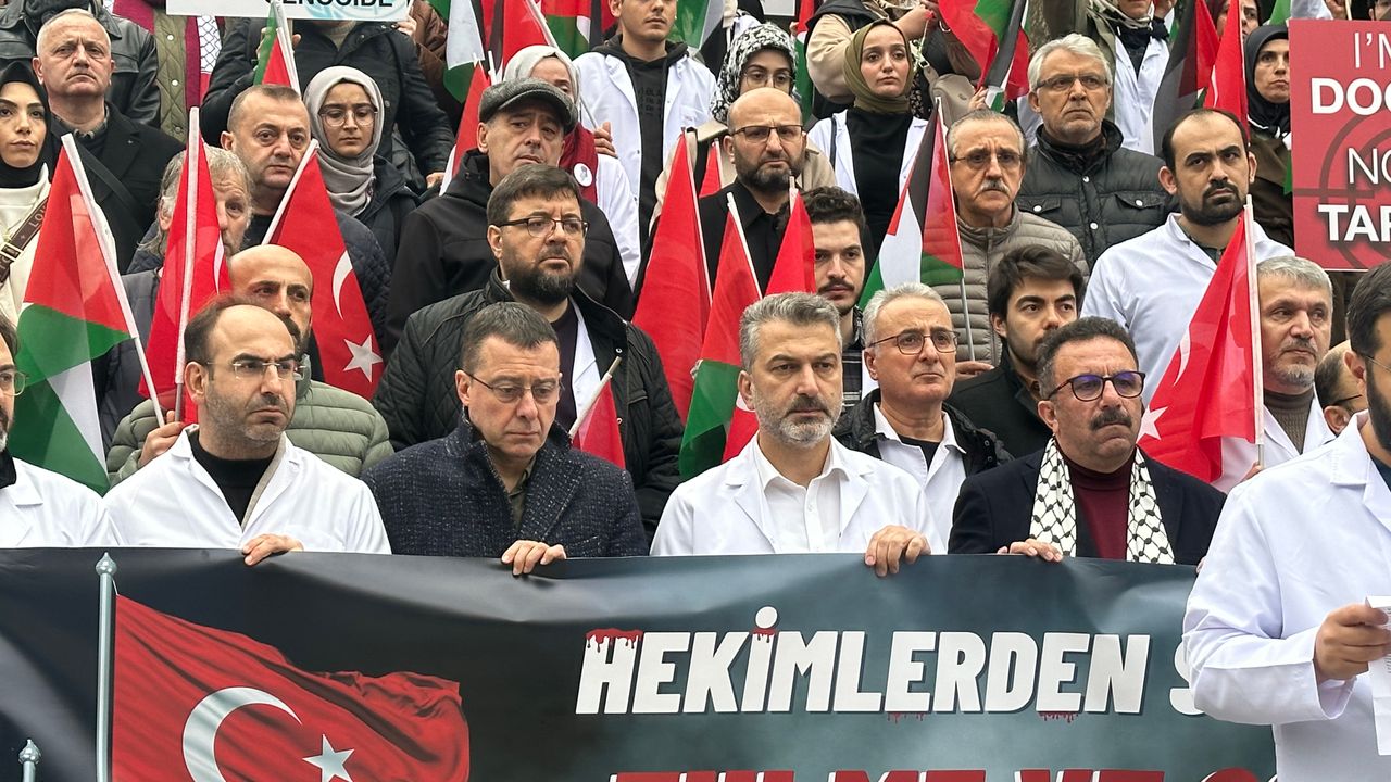 Trabzon’da Hekimler Zulme Sessiz Yürüdüler
