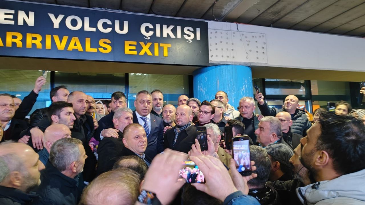 Başkan Çebi’ye Trabzon Havalimanında Muhteşem Karşılama