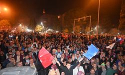 Araklı'da Coşkulu Seçim Kutlaması