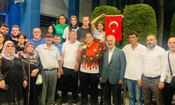 Avrupa Şampiyonu Havvanur Trabzon’da Çiçeklerle Karşılandı