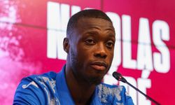 Nicolas Pepe önce kulübe sonra taraftara teşekkür etti