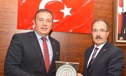 “AZERBAYCAN'DAKİ KENTSEL DÖNÜŞÜM SEFERBERLİĞİFİRMALARIMIZ İÇIN FIRSAT”