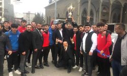 Beşikdüzüspor'a MHP Belediye Başkan Adayı Barış Öztürk'ten Büyük Destek