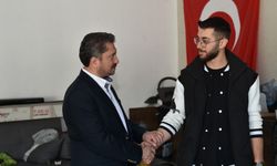 Yomra’da Gençler “Abdulkadir Abi”Diyor!