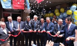 İYİ Parti Trabzon'da yeni il binası törenle hizmete açıldı