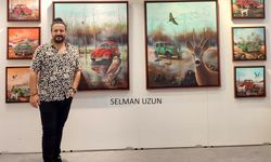 Trabzon'lu Ressam Selman Uzun  Ulusal Artnova  sanat fuarına  katıldı.