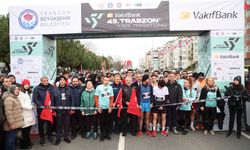Trabzon’da kar altında koşulan maraton heyecan yaşattı