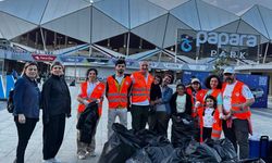 KTÜ Fark Et Fark Yarat Ekibi ve Gönüllülerden Örnek Bir Davranış:   Paparapark Stadı Tertemiz Kaldı!