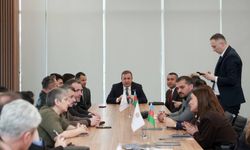 Trabzon heyeti Bakü’de tekstil ve ayakkabı fabrikalarını ziyaret etti, KOBİA’da iş birliği adımları atıldı