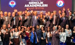 Bakan Uraloğlu Trabzon’da Gençlere Siyaset Dersi Verdi