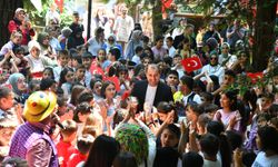 ÇOCUKLAR, ORTAHİSAR’IN KARNE ŞENLİĞİNDE DOYASIYA EĞLENDİ