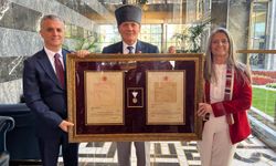 Suiçmez ,“Kurtuluşun ve Cumhuriyet’in Madalyalı Şehri: Trabzon”