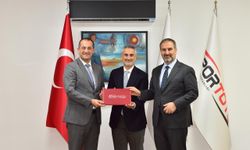 Akçaabat’ta Futbol Sahalarına Tribün ve Soyunma Odaları Müjdesi