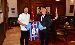 Vali Yıldırım Teknik Direktör Fatih Tekke’yi Kabul Etti