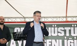 Başkan Genç, baba ocağında konuştu:  "BİRLİĞİMİZİ BOZMAK İSTEYENLERE ALLAH FIRSAT VERMESİN"