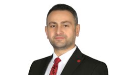 Başkan Turhan: . “Umutsuzluk ekonomisi” tavanda, ümitsizlik her yeri sarmış durumda.