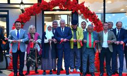 Vali Yıldırım, Yıldızlı Huzurevi’ni Ziyaret Etti