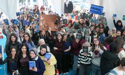 TRABZON KİTAP GÜNLERİ’NDE CUMARTESİ İZDİHAMI