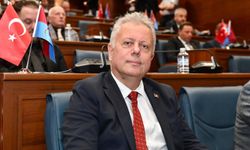 ZORLU, YEREL TİYATROLARIN YAŞADIĞI SAHNE SIKINTISINI GÜNDEME GETİRDİ