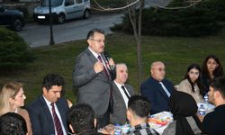 Başkan Genç, KTÜ'de bilim meraklısı öğrencilerine seslendi: “2053 VE 2071 HEDEFLERİMİZE SİZLERİN GAYRETLERİYLE ULAŞACAĞ