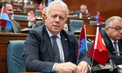 ZORLU, KREDİ, HİBE VE BAĞIŞLARLA İLGİLİ İLÇE BELEDİYELERİ ARASINDA YAPILAN AYRIMCILIĞA TEPKİ GÖSTERDİ