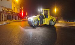 BÜYÜKŞEHİR'İN YOL ÇALIŞMALARI GECE GÜNDÜZ SÜRÜYOR