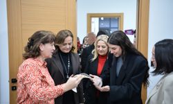 ÜNLÜ OYUNCU BÜYÜKŞEHİR'İN KADIN YAŞAM VE İSTİHDAM MERKEZİ’NE HAYRAN KALDI