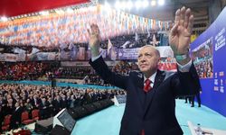 AK Parti’nin karnesini tutma yetkisini size kim verdi