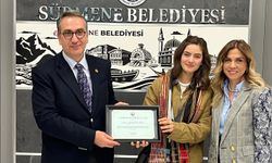 Başkan Azizoğlu’ndan Ava Yaman’a Sürmene “Fahri Hemşehrilik Beratı”