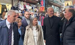 CHP Ortahisar İlçe Başkanlığı Ev Sahipliğinde Kemeraltı’nda Esnaf Ziyareti