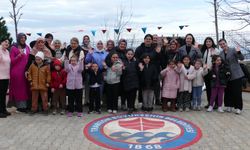 ÇOCUKLAR ARA TATİLDE ÇİLEKLİ DÜŞLER'E AKIN ETTİ