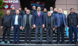 Güreş Federasyonu Başkanı Taha Akgül’den Kulübümüze Ziyaret