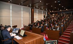 BAŞKAN GENÇ: SPEKÜLATİF FİYAT ARTIŞLARINA MÜDAHALE ETTİK