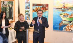 BAŞKAN GENÇ: SANAT SİYASETİN ÜZERİNDEDİR