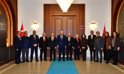 Vali Tahir Şahin, Trabzon Defterdarı Ramazan Yaşar ve Beraberindekileri Kabul Etti