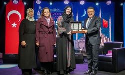 Kanadalı yazar Jenny Molendyk, nasıl din değiştirdiğini anlattı:  "MÜSLÜMANLIK BANA ALLAH’TAN BİR HEDİYE"